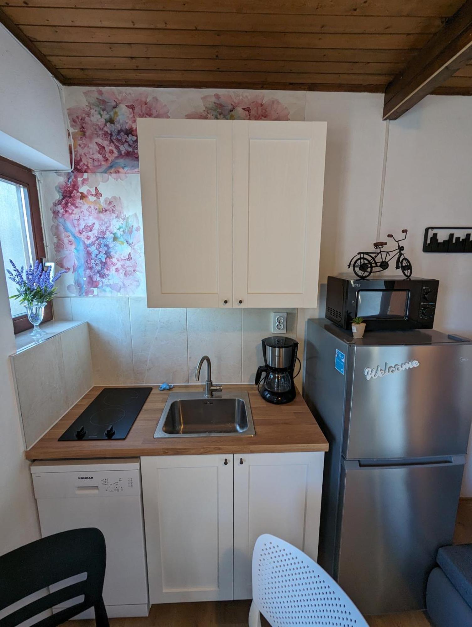 Zeezicht Appartement 50M From Beach Срима Экстерьер фото